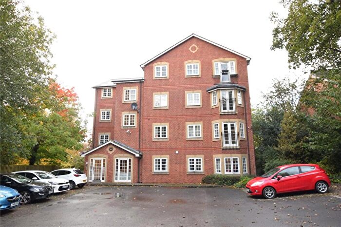 2 Bedroom Apartment To Rent In Flat Shiredene, Shire Oak Road, Leeds, West Yorkshire, LS6