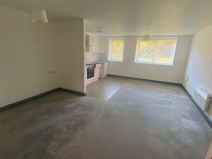 Studio To Rent In Browns Green, Birmingham, B20