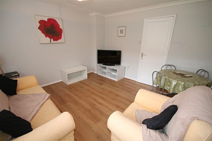 4 Bedroom Terraced House To Rent In Sturry Road, Canterbury, CT1
