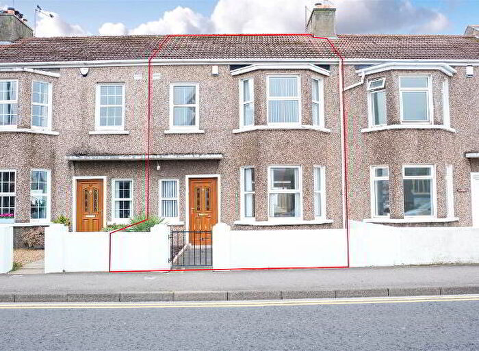 3 Bedroom Mid Terraced House For Sale In Causeway Street, Portrush, BT56