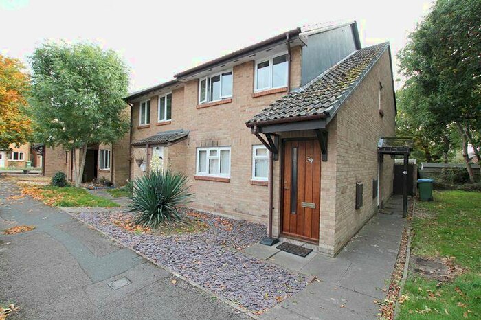 2 Bedroom Flat To Rent In Primrose Way, Locks Heath, SO31