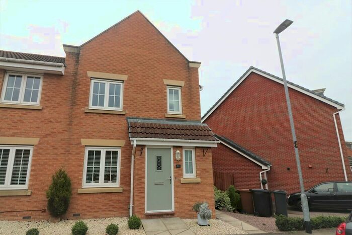 3 Bedroom Semi-Detached House To Rent In Fleming Drive, Melton Mowbray, LE13