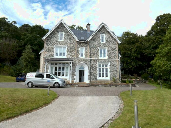 2 Bedroom Property To Rent In Cadnant Road, Menai Bridge, Isle Of Anglesey, LL59