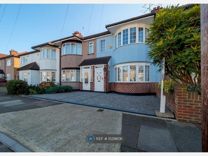 3 Bedroom Terraced House To Rent In Bessingby Road, Ruislip, HA4