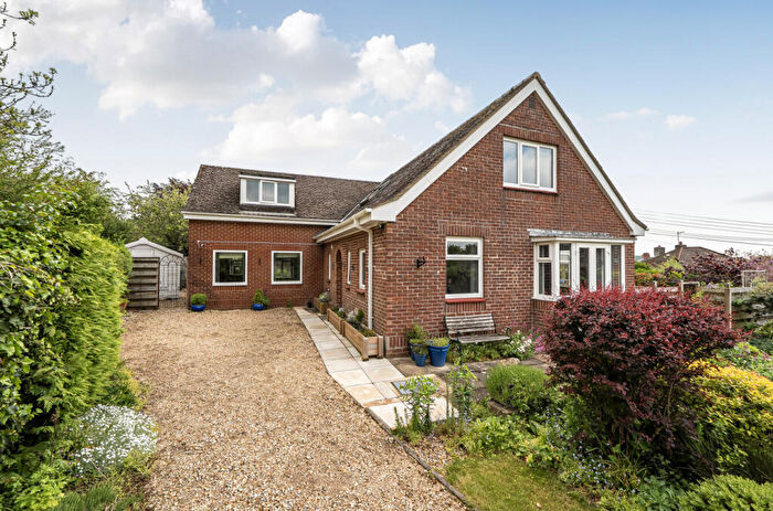 3 Bedroom Bungalow For Sale In Higher Frome Vauchurch, Dorchester, Dorset, DT2