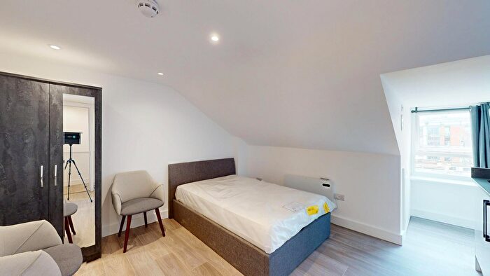 Studio To Rent In Belsize Road, London, NW6