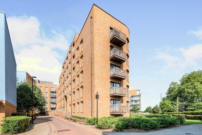 1 Bedroom Flat To Rent In Connersville Way, Croydon, CR0