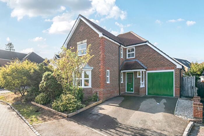 4 Bedroom Detached House For Sale In Balme Close, Charvil, Reading, RG10