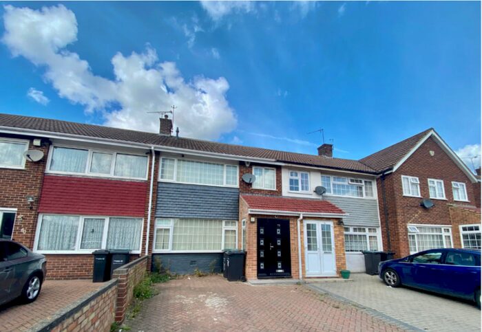 3 Bedroom Terraced House To Rent In Beaumont Drive, Gravesend, Kent, DA11