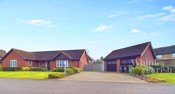 4 Bedroom Bungalow For Sale In Hunts Mead, Forncett St. Peter, Norwich, NR16