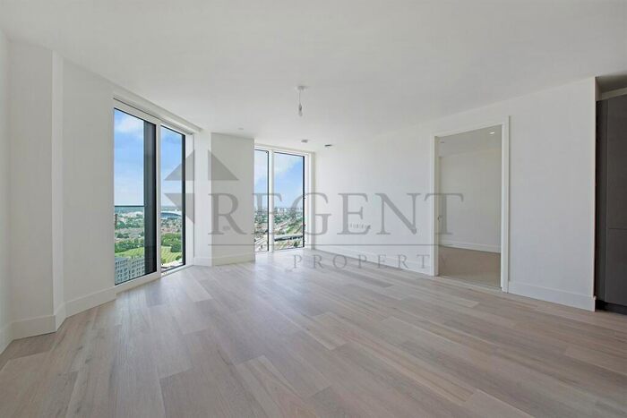 2 Bedroom Apartment To Rent In Hale Works, Daneland Walk, N17