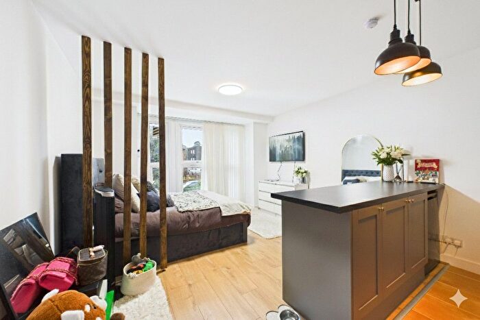 1 Bedroom Studio To Rent In Sussex Place, Slough, Berkshire, SL1