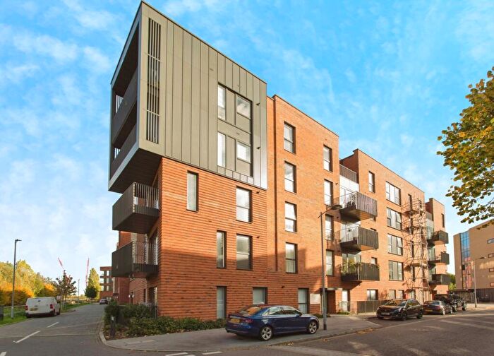 2 Bedroom Flat For Sale In Hering Road, Trumpington, Cambridge, Cambridgeshire, CB2