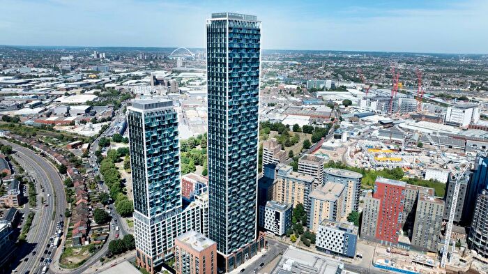 2 Bedroom Flat To Rent In Portal Way, Acton, W3