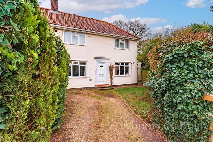 4 Bedroom Semi Detached House For Sale In Lubbock Close, Norwich, NR2