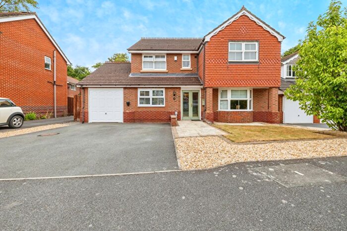 5 Bedroom Detached House For Sale In Beechcroft Close, South Hykeham, LN6