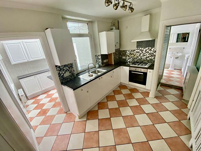 3 Bedroom Property To Rent In Port Tennant Road, Port Tennant, Swansea, SA1