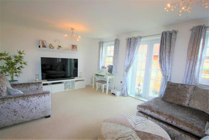 4 Bedroom Terraced House To Rent In Beacon Avenue, West Malling, ME19