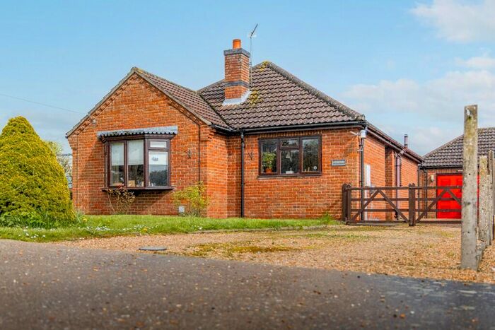 3 Bedroom Detached Bungalow For Sale In Hall Lane, West Keal, PE23