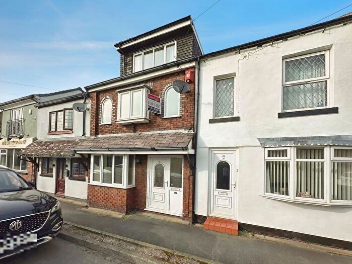 4 Bedroom Town House For Sale In Ravens Lane, Bignall End, Stoke-On-Trent, ST7