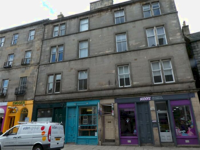 3 Bedroom Flat To Rent In West Nicolson Street, Newington, Edinburgh, EH8
