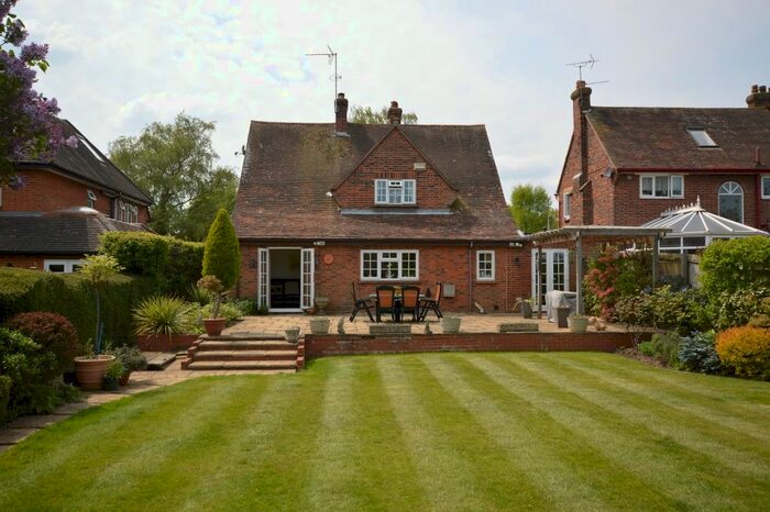 4 Bedroom Detached House To Rent In Stevenage Road, Knebworth, SG3