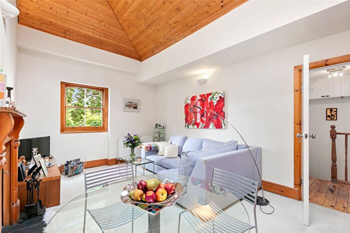 1 Bedroom Flat For Sale In Leinster Square, London, W2