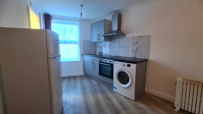 1 Bedroom Studio To Rent In Stoke Newington Road, London, N16