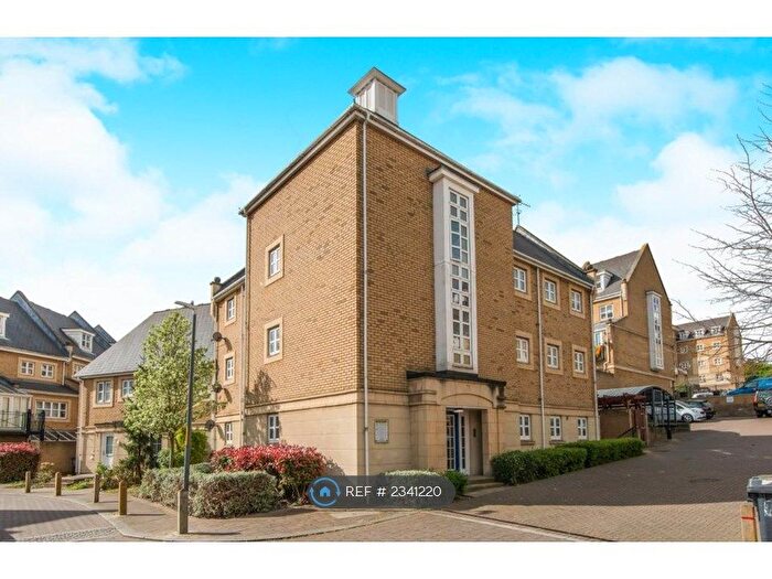 1 Bedroom Flat To Rent In Kingfisher Drive, Greenhithe, DA9
