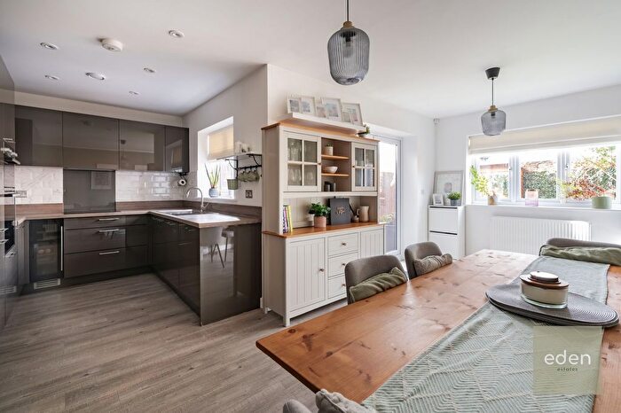 3 Bedroom Terraced House For Sale In Adams Lane, Snodland, ME6