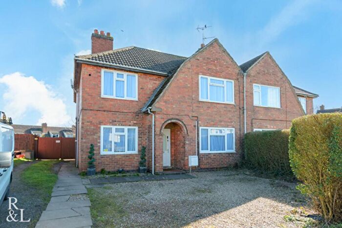 4 Bedroom Semi-Detached House For Sale In Ravenslea, Ravenstone, LE67