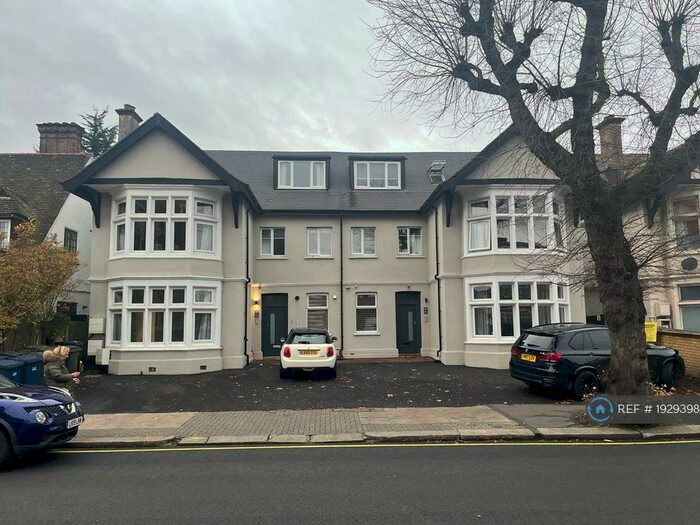 3 Bedroom Flat To Rent In Finchley Road, London, NW11