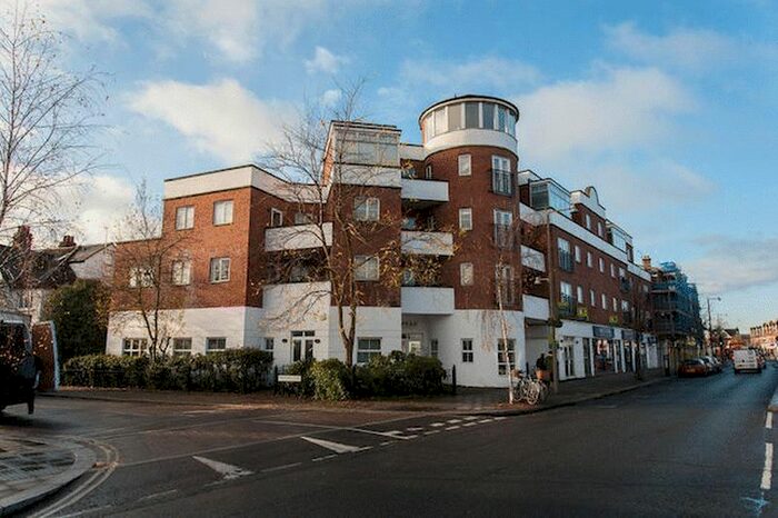 2 Bedroom Flat To Rent In Michell House, Twickenham, TW1