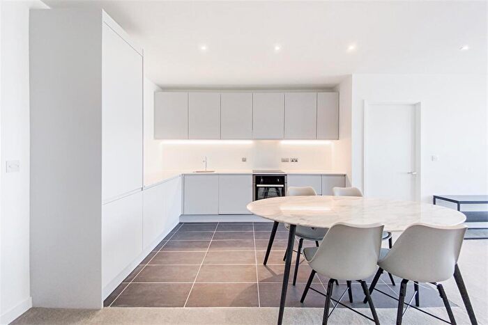 2 Bedroom Apartment For Sale In Local Crescent, M5