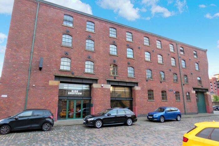 2 Bedroom Flat To Rent In The Warehouse Victoria Quays, Wharf Street, Sheffield, S2