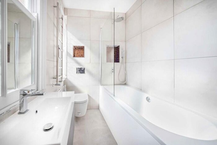 4 Bedroom Flat To Rent In Fortune Green Road, West Hampstead, NW6