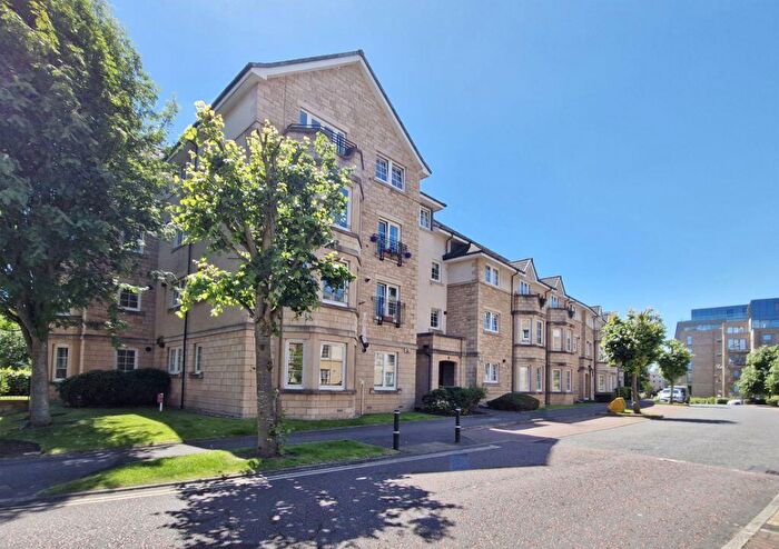 2 Bedroom Flat For Sale In / Powderhall Road, Broughton, Edinburgh, EH7