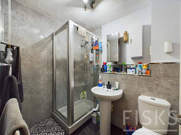 2 Bedroom Block Of Apartments For Sale In London Road, Benfleet, SS7