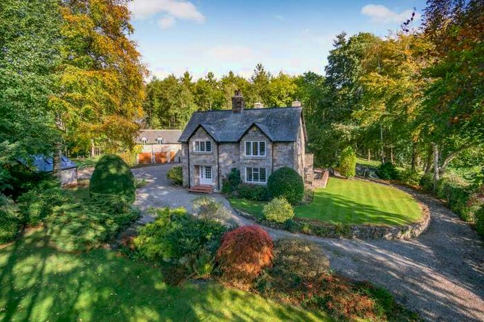 4 Bedroom Detached House For Sale In Bronygarth, Oswestry, Shropshire, SY10