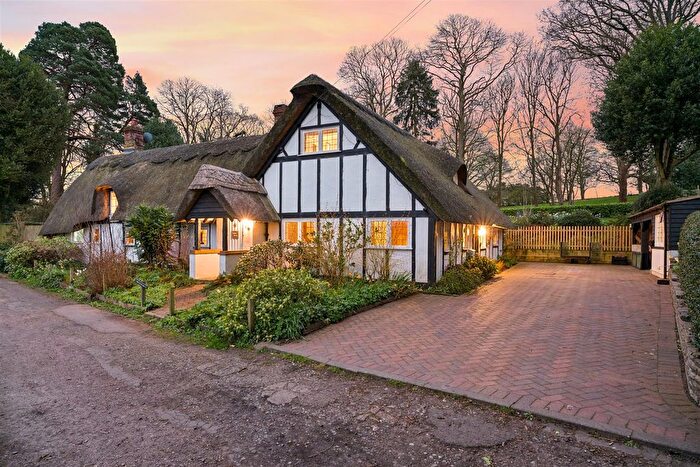 3 Bedroom Detached House For Sale In Spinney Lane, Aspley Guise, Milton Keynes, MK17