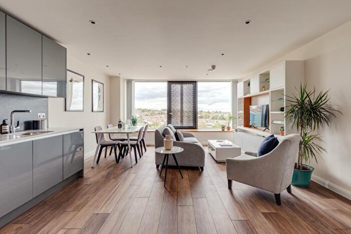 1 Bedroom Apartment To Rent In Junction Road, London, N19