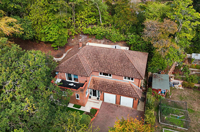 5 Bedroom Detached House For Sale In Scotland Hill, Sandhurst, Berkshire, GU47