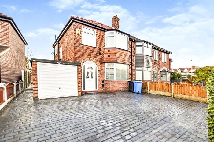 3 Bedroom Semi-Detached House To Rent In Northenden Road, Sale, M33