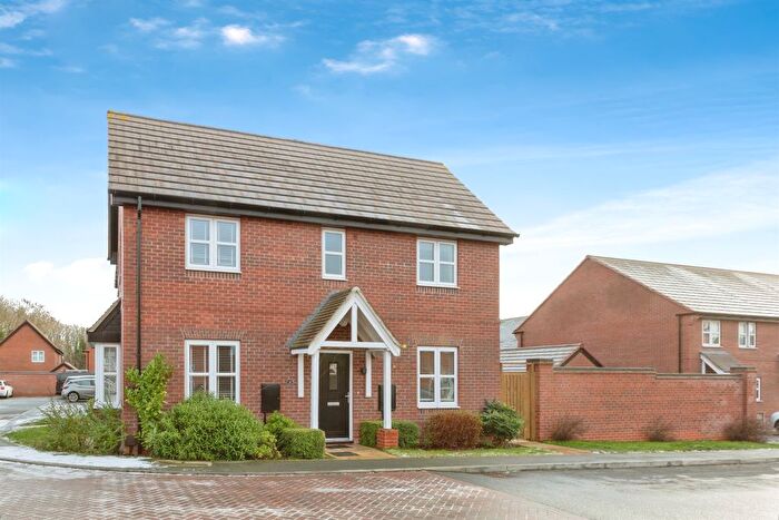 5 Bedroom Semi-Detached House For Sale In Tollgate Close, Oadby, Leicester, LE2