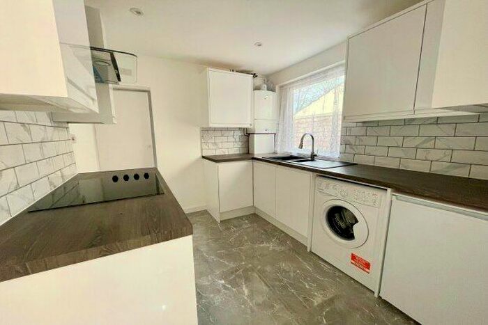 3 Bedroom Terraced House To Rent In Layfield Road, Gillingham, ME7