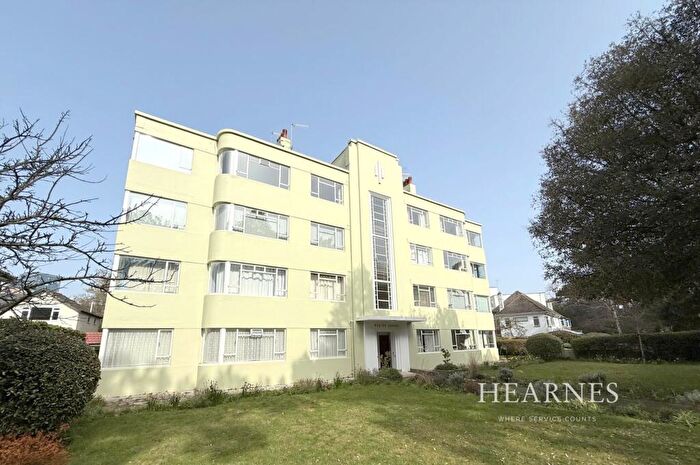 2 Bedroom Apartment For Sale In Gervis Road, East Cliff, Bournemouth, BH1