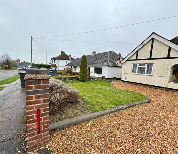 2 Bedroom Bungalow To Rent In Manor Road, BN15