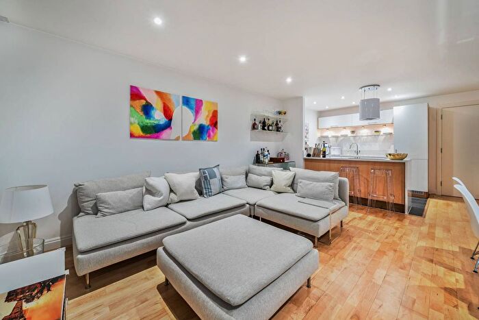 2 Bedroom Flat For Sale In Oyster Wharf, Battersea, London, SW11