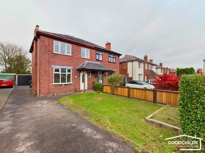 3 Bedroom Semi-Detached House To Rent In King George Crescent, Rushall WS4