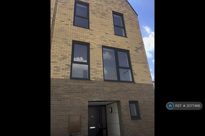 3 Bedroom Terraced House To Rent In Sandpiper Drive, London, HA2